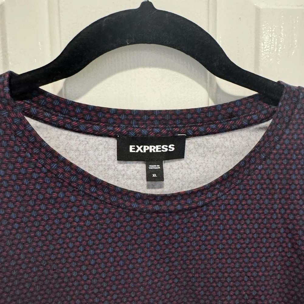 Mens EXPRESS Navy Red Patterned Shirt Size XL - Picture 2 of 8